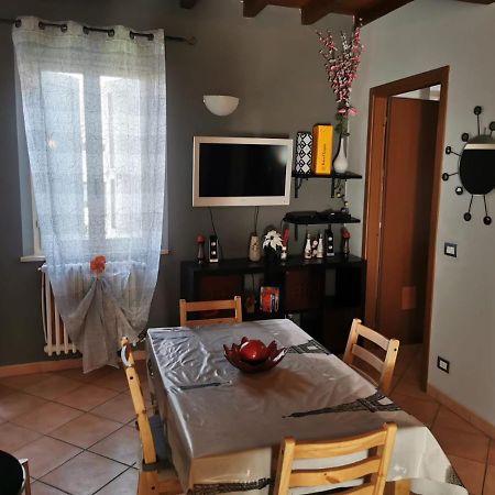 Apartment In The City Center With Self Check-In Parma Ngoại thất bức ảnh